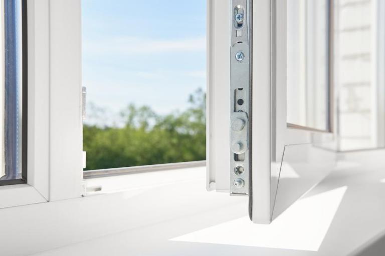 Installation de fenêtres : guide pour optimiser isolation et confort